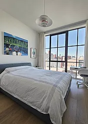 Rented by R New York