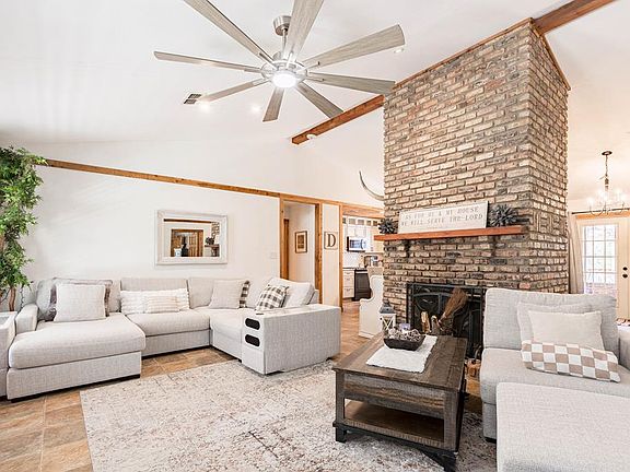 3rd image of 812 An County Rd #3194