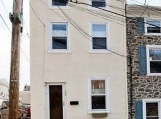 135 Pensdale St, Philadelphia, PA 19127