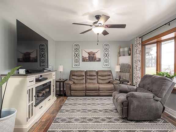 4th image of 2285 S Poseyville Rd