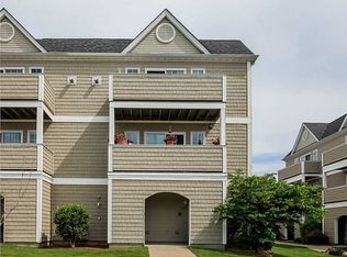 677 Metacom Ave UNIT 64, Bristol, RI 02809