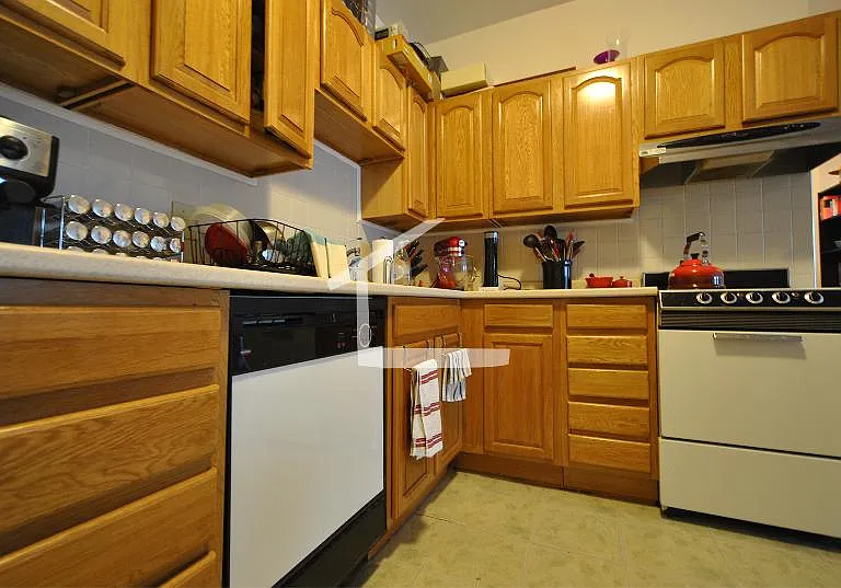 170 Winthrop Rd #5 — Photo 13