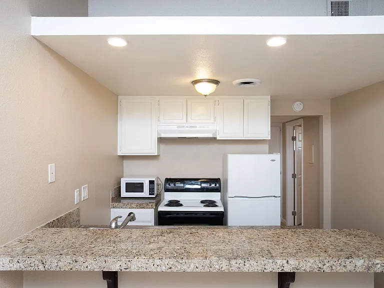 73355 Guadalupe Avenue — Photo 63