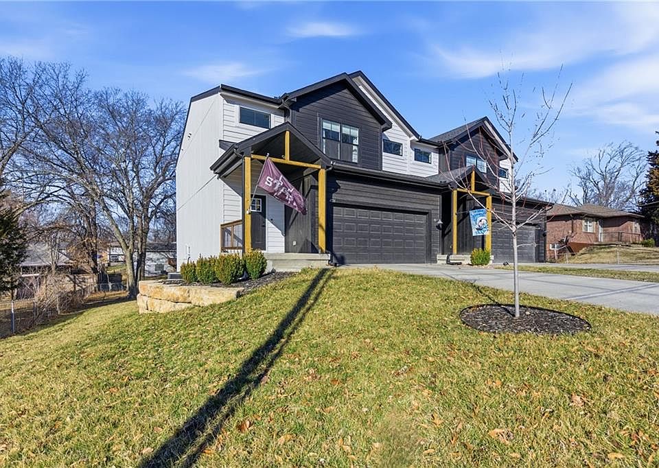 4736 Hadley St, Overland Park, KS 66203 | MLS #2600545 | Zillow