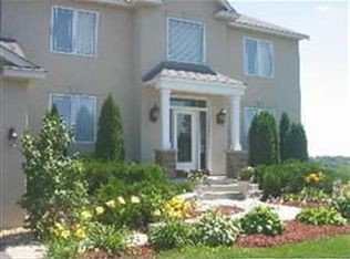 524 Vista Ridge Ln, Shakopee, MN 55379