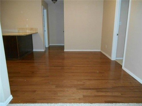 5th image of 4915 Frio Dr