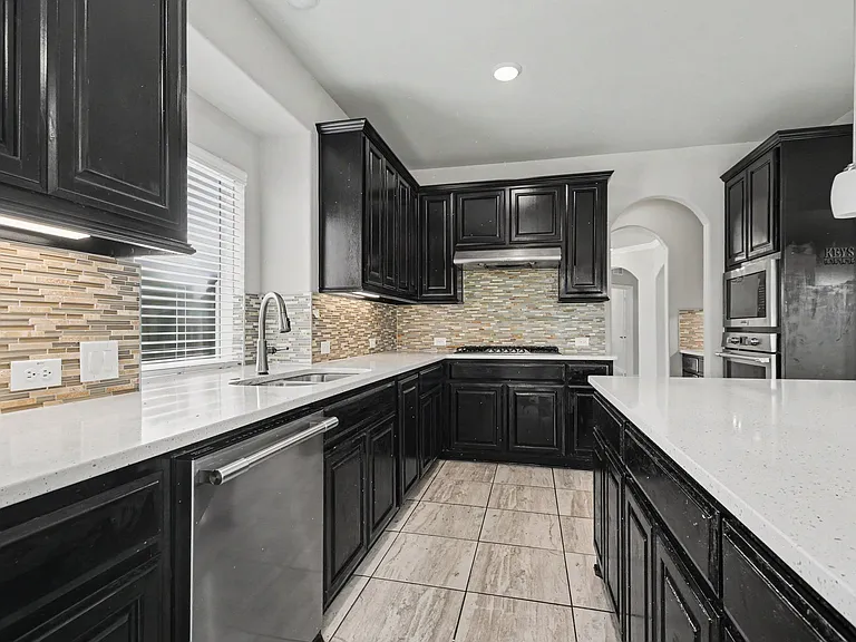 1800 Wade Ct — Photo 12