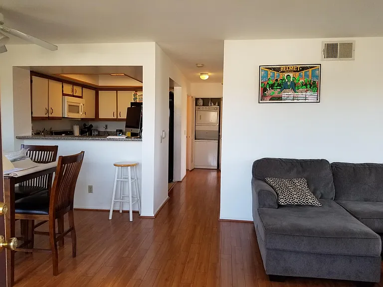 1043 Waltham Rd #D — Photo 3