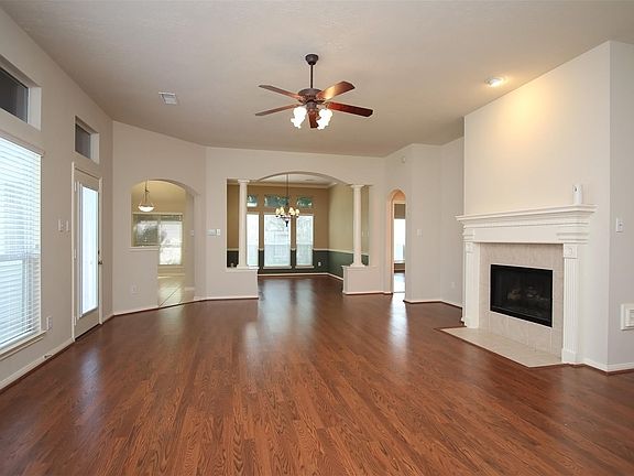 4th image of 12922 Red Laurel Ct