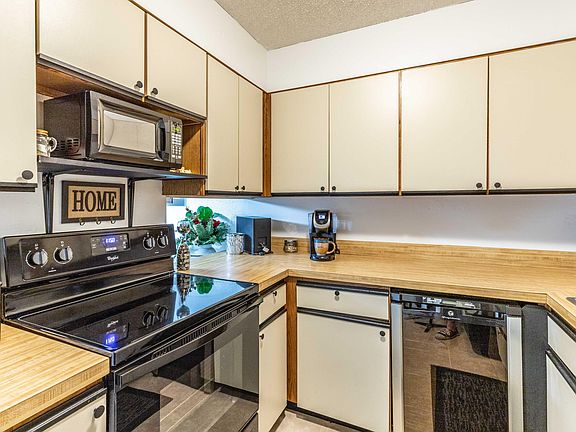 4th image of 1071 Edgewood Ave S APT 306