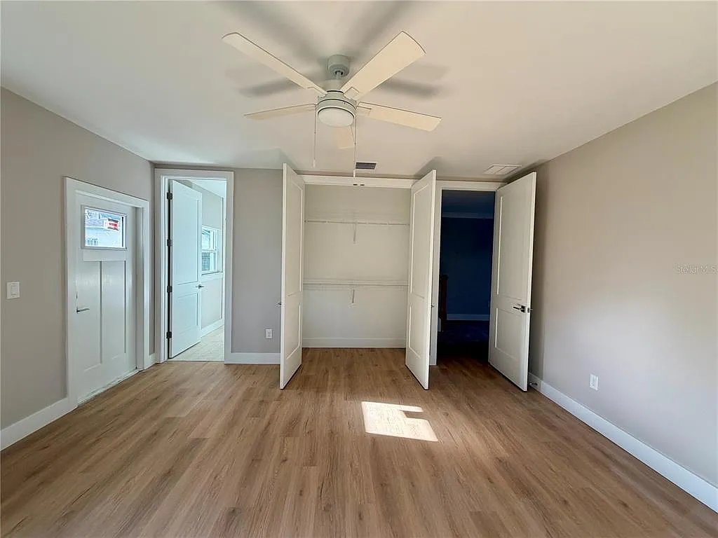 4 bed, 3.5 bath, 2377 sqft, $4,995 — Photo 3