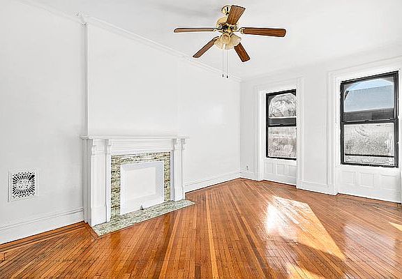 4th image of 1255 Dean St #2