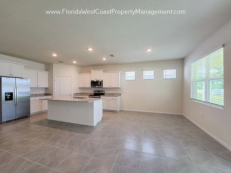 5819 Oak Bridge Ct — Photo 4