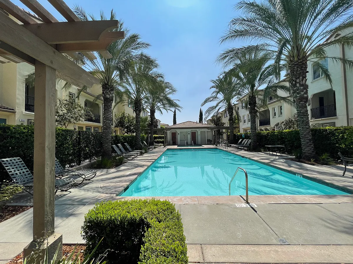 Community Swimming Pool - 6344 Planetary Rd