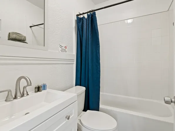 4201 W North A St, Tampa, FL