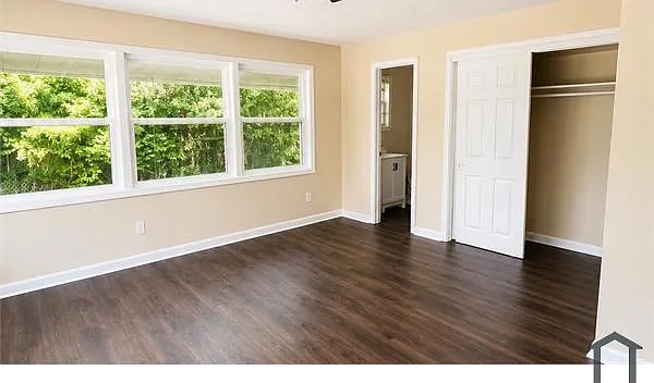 703 Farnell Ln — Photo 5