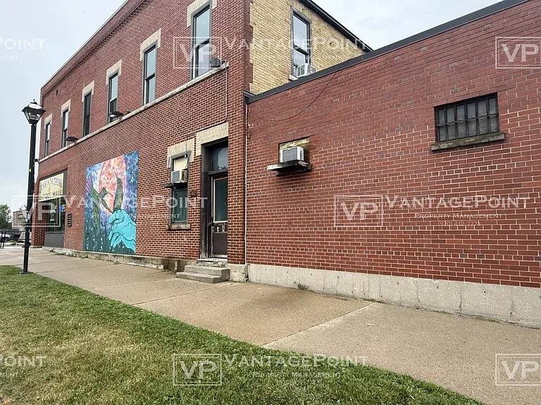 417 Dousman St #7 — Photo 12