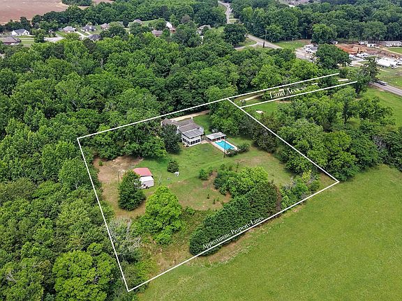 3rd image of 8715 Holtville Rd