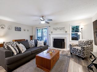 202 Oak Hollow Ct, Raleigh, NC 27613