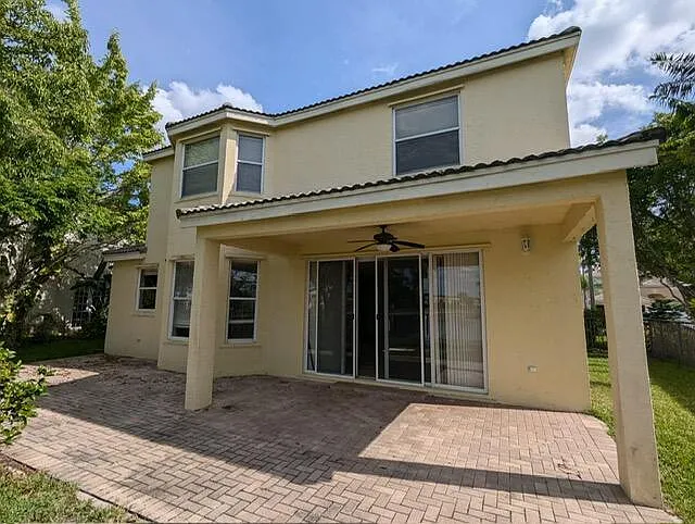 9015 Alexandra Cir — Photo 25