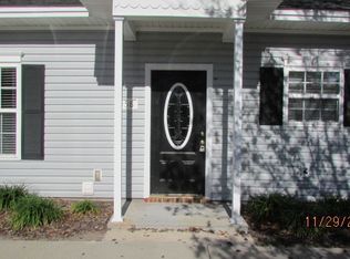458 Moss Creek Ln, Brunswick, GA 31520
