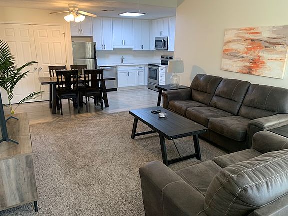 2nd image of 300 Towne Dr #D84e6b93d