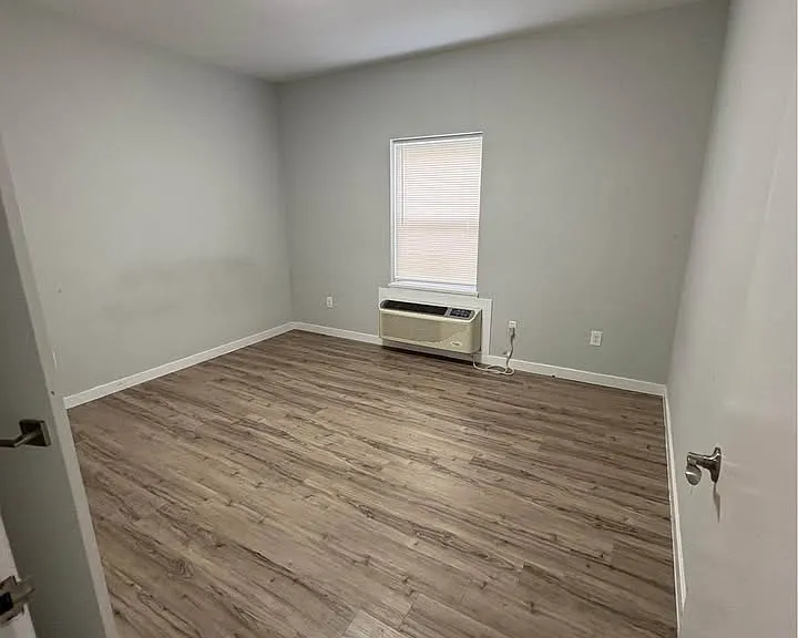146 Hamilton Ave #102 — Photo 3