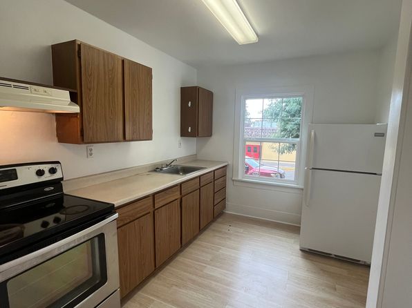 214 E 11th St #1
