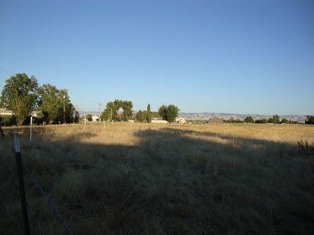 2nd image of 52288 Sunquist Rd