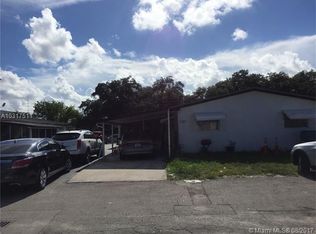 330 SW 9th Ter, Hallandale Beach, FL 33009
