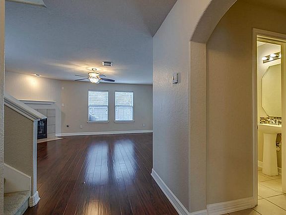 5th image of 13902 Brayford Place Ct