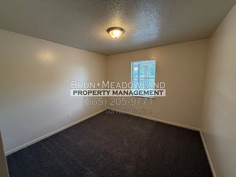 128 Lynnwood Dr #9 — Photo 15