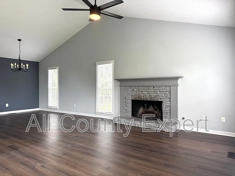 7745 Wynfield Dr — Photo 8