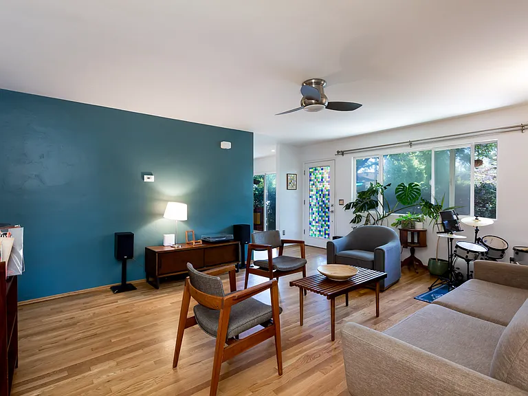 3820 Belmont Ave — Photo 5