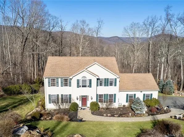 8 Northern View Drive, New Milford, CT 06776