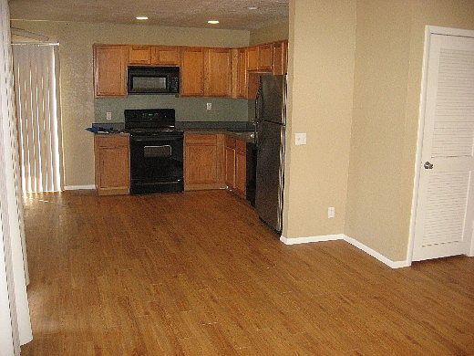 2nd image of 3010 W Camelback Rd