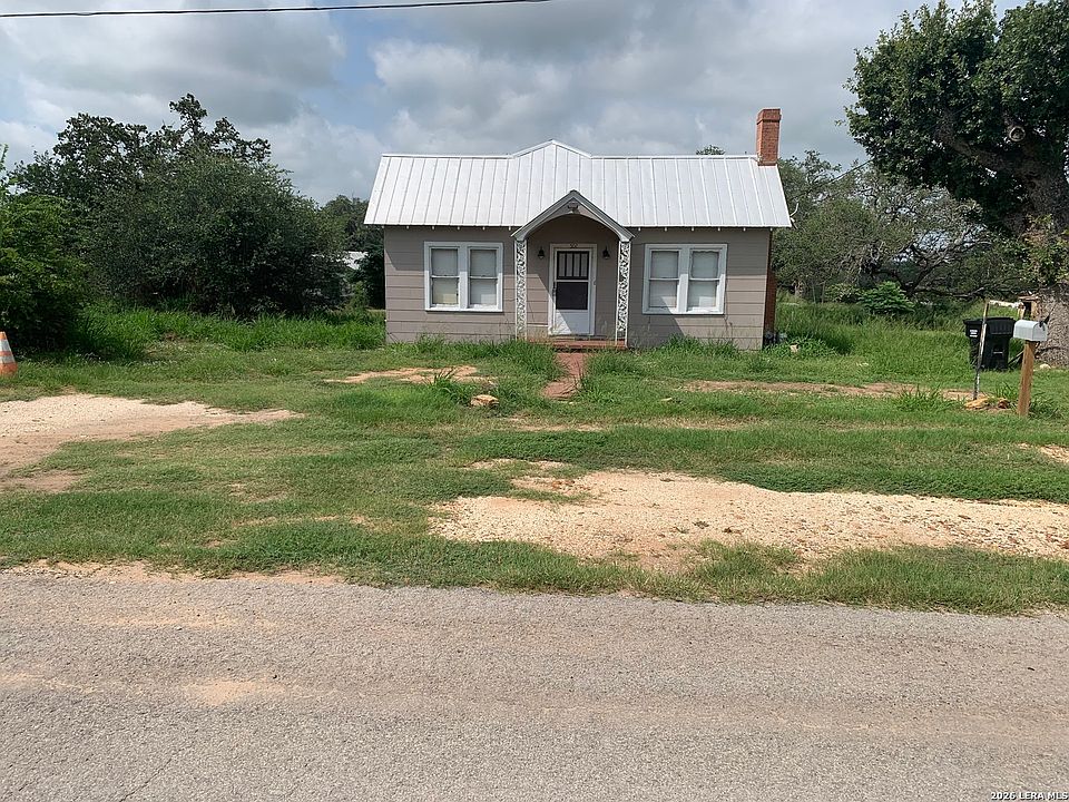 1st image of 502 Bowman Ave