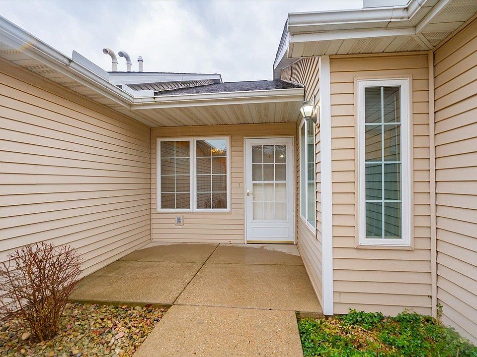 1st image of 712 Creek Edge Dr #2