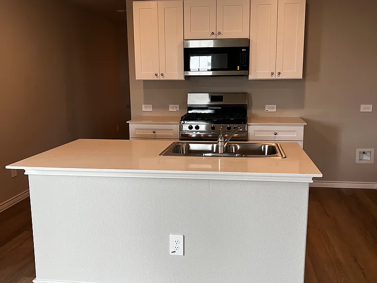 5508 Flannel Ln — Photo 3
