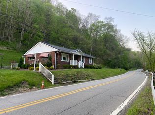 406 Peters Run Rd, Wheeling, WV 26003