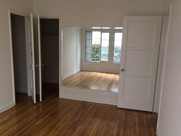 4th image of 1518 S Beverly Dr #1518