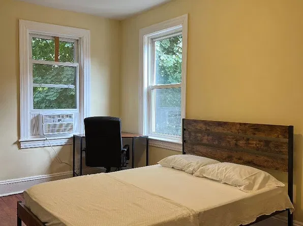 (undisclosed Address), Yonkers, NY 10705