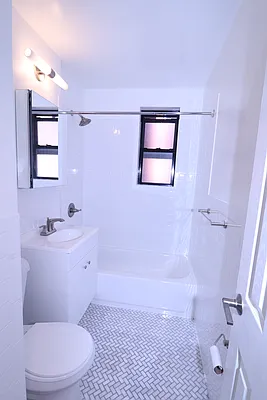 Rented by Oxford Property Group | media 8