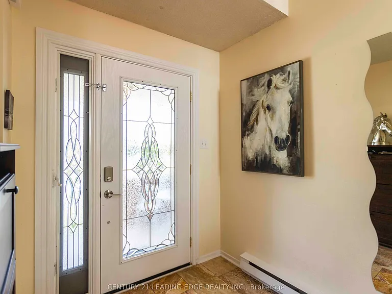 2259 Munns Ave — Photo 5