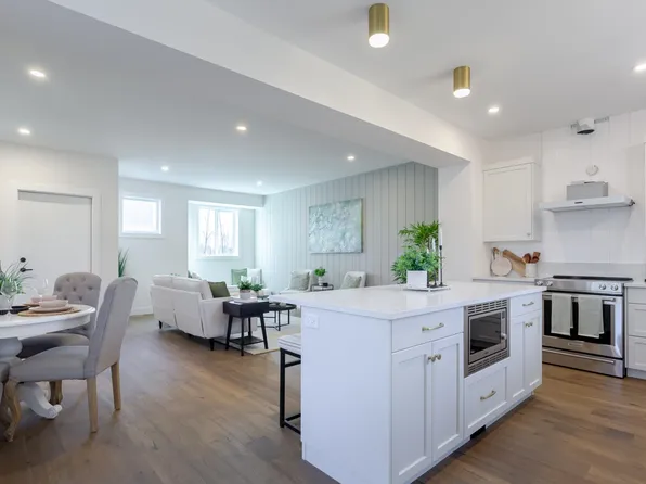 2477 Beck Rd, Abbotsford, BC V2S 4S3