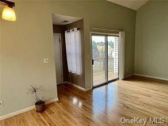 4th image of 3824 Whispering Hills Pl