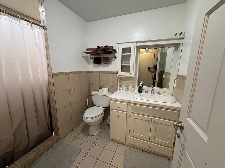 4676 N Dwight Dr — Photo 25