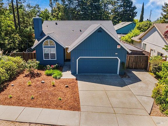 2nd image of 2515 Hardies Lane
