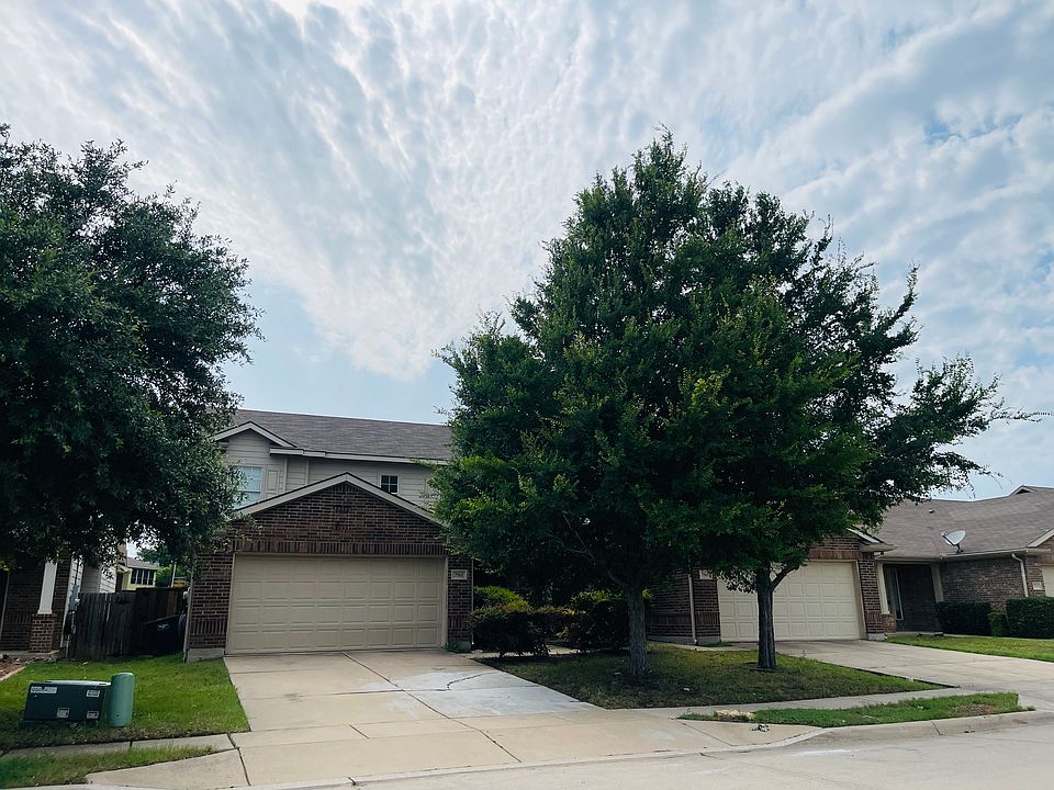 1st image of 7561 Lazy Spur Blvd