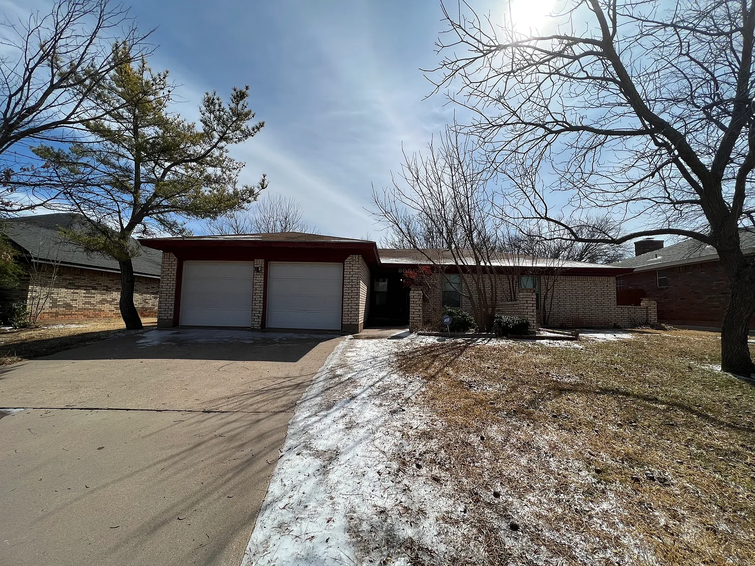 3 bed, 1618 sqft, $2,000 — Photo 1